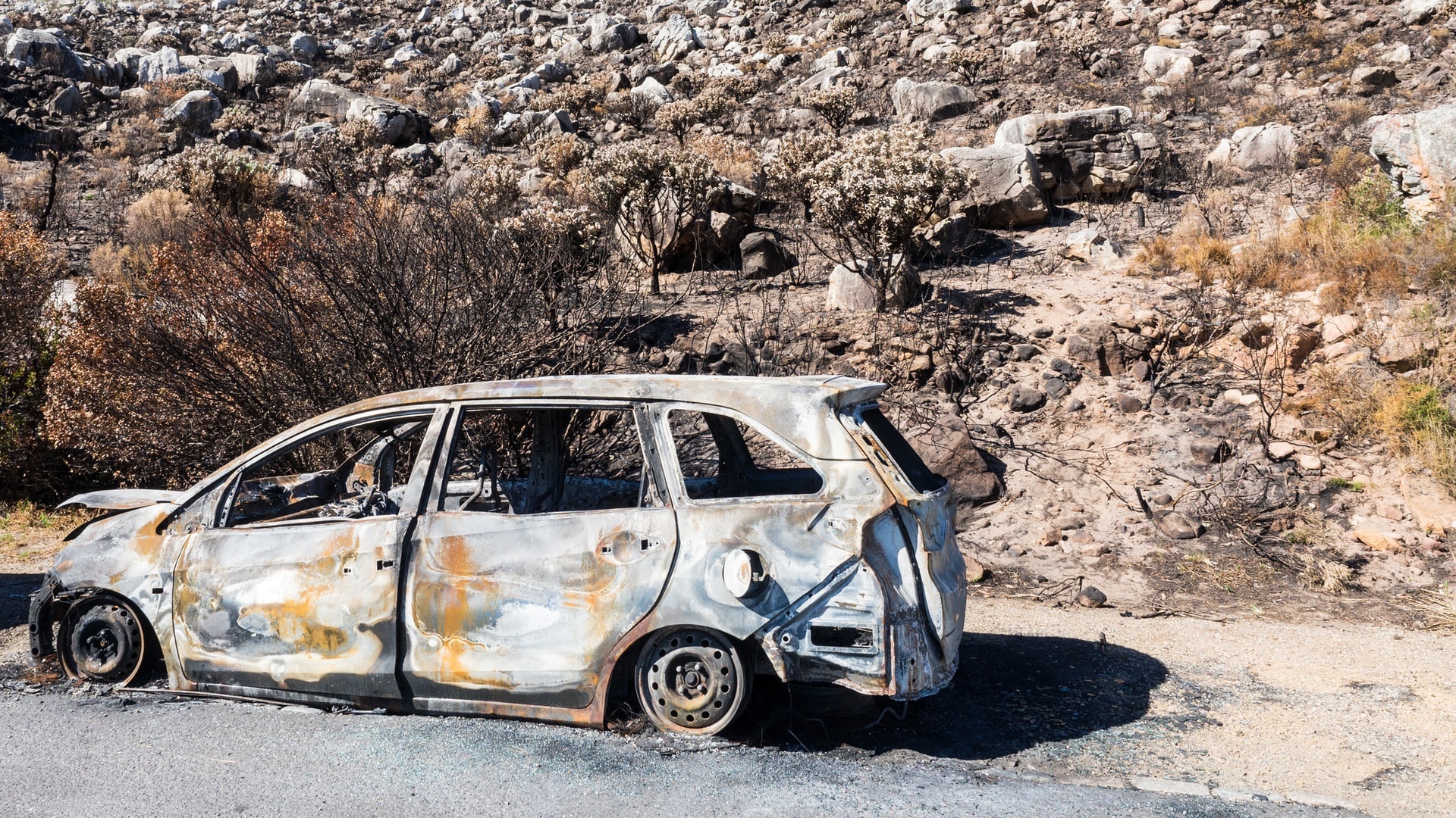 命を落とす危険も 車中泊を行う上で気を付ける8つのポイントと対策 ぱらふぁむキャンプ